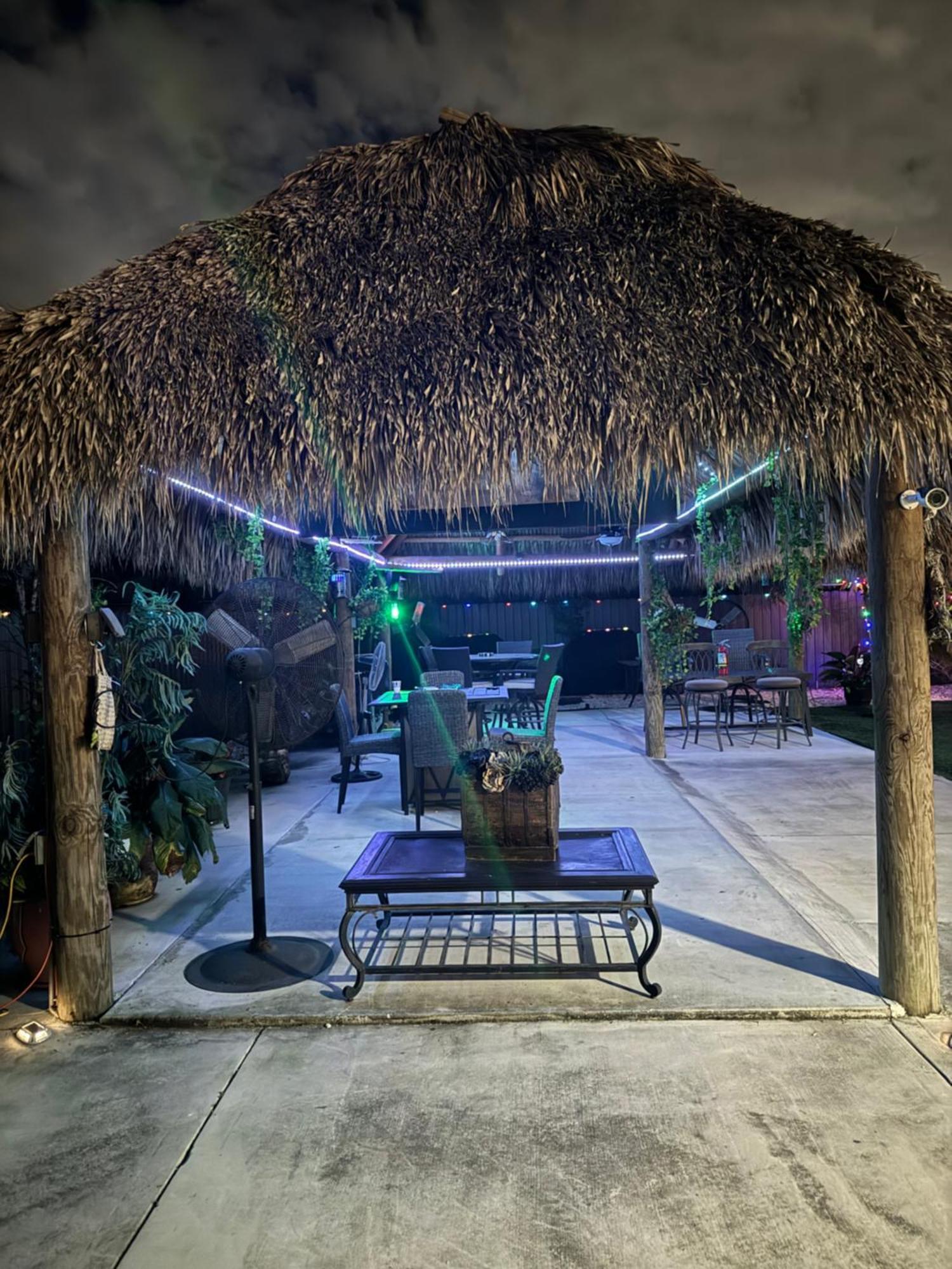 Paradise Oasis1 Golden Glades Экстерьер фото